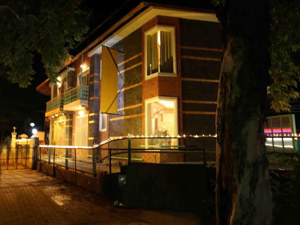 ดีส์ คาซา Hotel แมคลอยด์กันจ์ ภายนอก รูปภาพ